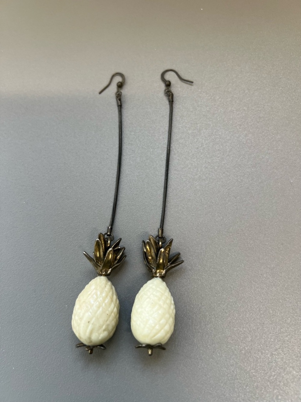 [FARM Rio] White Pineapple Drop Earrings with Bronze Accents